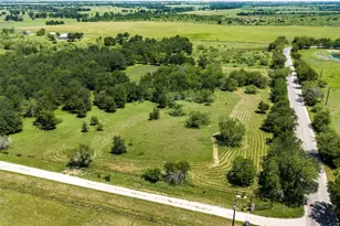 928 Upper Elgin River Rd, Elgin, TX 78621 - Photo 4