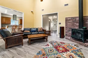 928 Upper Elgin River Rd, Elgin, TX 78621 - Photo 10