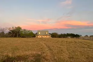928 Upper Elgin River Rd, Elgin, TX 78621 - Photo 36