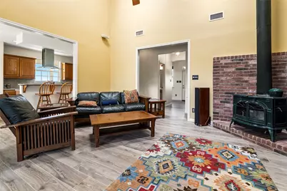 928 Upper Elgin River Road, Elgin, TX 78621 - Photo 10