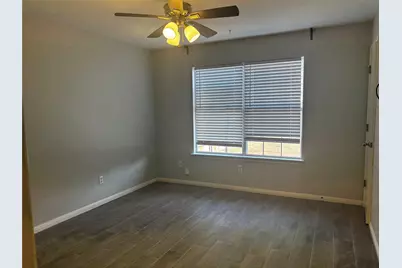 501 Texas Avenue, Round Rock, TX 78664 - Photo 16