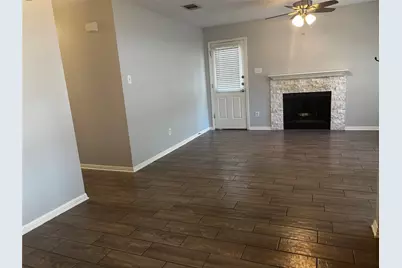 501 Texas Avenue, Round Rock, TX 78664 - Photo 4
