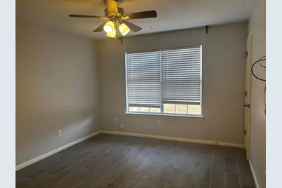 501 Texas Avenue, Round Rock, TX 78664 - Photo 14