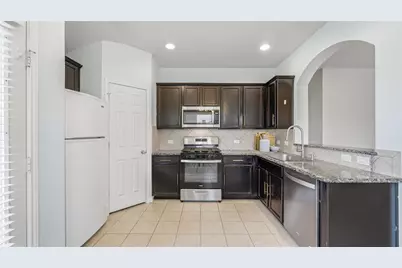 2530 Diamondback Trail, New Braunfels, TX 78130 - Photo 10