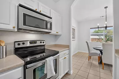 2522 Magin Meadow Drive, Austin, TX 78744 - Photo 8