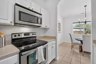 2522 Magin Meadow Dr, Austin, TX 78744 - Photo 8