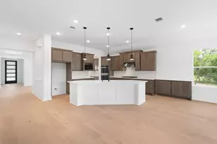 103 Westcreek Dr, Bertram, TX 78605 - Photo 10