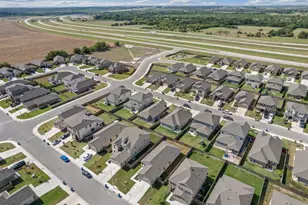 222 Summit Dr, Lockhart, TX 78644 - Photo 28