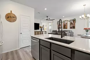 222 Summit Dr, Lockhart, TX 78644 - Photo 10