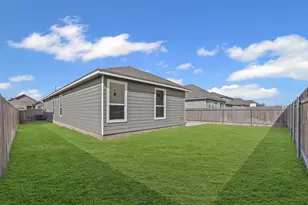 222 Summit Dr, Lockhart, TX 78644 - Photo 26