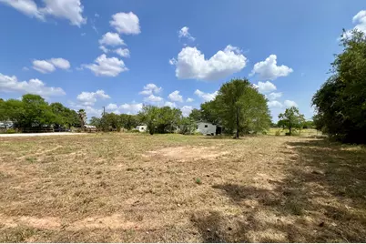 109 Patti Cove S, Bastrop, TX 78602 - Photo 2