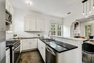 2013 Peoples St, Austin, TX 78702 - Photo 8