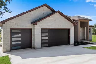 103 Arborvita Pl, Bastrop, TX 78602 - Photo 2