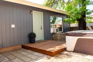 5700 Avenue G, Austin, TX 78752 - Photo 1