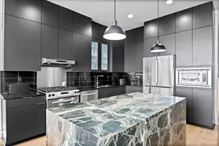 555 E 5th St, Austin, TX 78701 - Photo 16