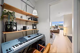 555 E 5th St, Austin, TX 78701 - Photo 24