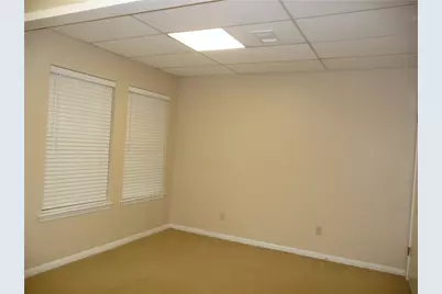 13740 N Highway 183 Highway #Q-4, Austin, TX 78750 - Photo 20