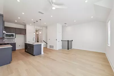 200 W 56th Street #5101, Austin, TX 78751 - Photo 6