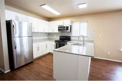 506 W 35th Street, Austin, TX 78705 - Photo 8