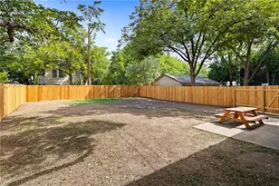 506 W 35th St, Austin, TX 78705 - Photo 20