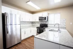 506 W 35th St, Austin, TX 78705 - Photo 10