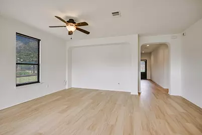 14401 Naruna Way, Pflugerville, TX 78660 - Photo 4