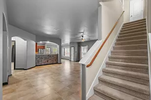 1729 Hidden Springs Path, Round Rock, TX 78665 - Photo 10