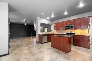 1729 Hidden Springs Path, Round Rock, TX 78665 - Photo 8