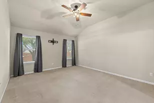 1729 Hidden Springs Path, Round Rock, TX 78665 - Photo 14
