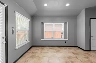 1729 Hidden Springs Path, Round Rock, TX 78665 - Photo 10
