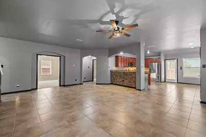 1729 Hidden Springs Path, Round Rock, TX 78665 - Photo 6