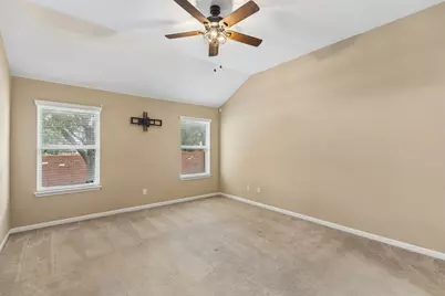 1729 Hidden Springs Path, Round Rock, TX 78665 - Photo 20