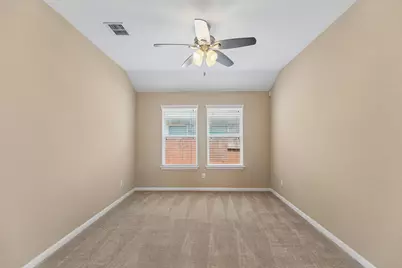 1729 Hidden Springs Path, Round Rock, TX 78665 - Photo 10