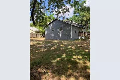 301 Taylor Street, Smithville, TX 78957 - Photo 6