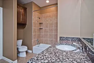 9122 Balcones Club Dr, Austin, TX 78750 - Photo 10