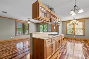 912 E 51st St, Austin, TX 78751 - Photo 2
