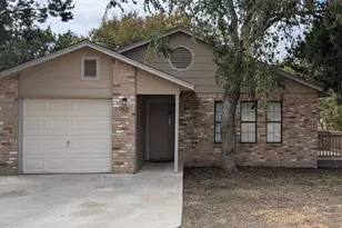 1109 N Bishop St, San Marcos, TX 78666 - Photo 1