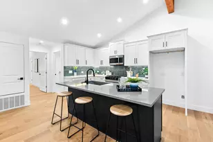 8305 Briarwood Ln, Austin, TX 78757 - Photo 14