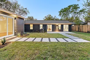 8305 Briarwood Ln, Austin, TX 78757 - Photo 36