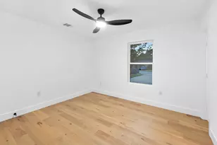 8305 Briarwood Ln, Austin, TX 78757 - Photo 32