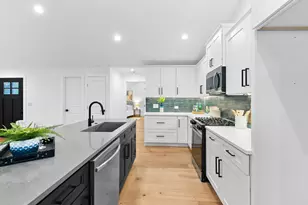 8305 Briarwood Ln, Austin, TX 78757 - Photo 18