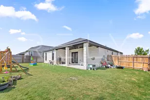 129 Seattle Slew Dr, Jarrell, TX 76537 - Photo 38