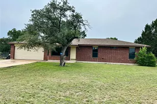 677 County Road 3081 Center, Lampasas, TX 76550 - Photo 2