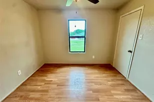 677 County Road 3081 Center, Lampasas, TX 76550 - Photo 18