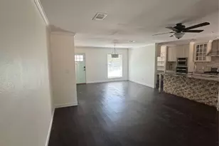 8510 New Hampshire Dr, Austin, TX 78758 - Photo 4