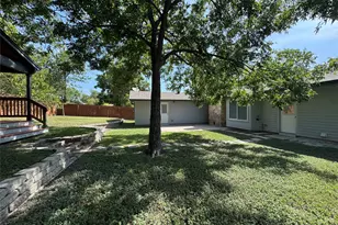8510 New Hampshire Dr, Austin, TX 78758 - Photo 32