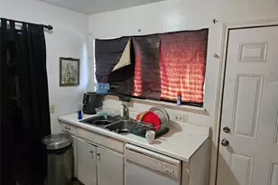 1909 Hearthside Dr, Austin, TX 78757 - Photo 8