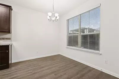 1200 S 10th Street #902, Pflugerville, TX 78660 - Photo 2