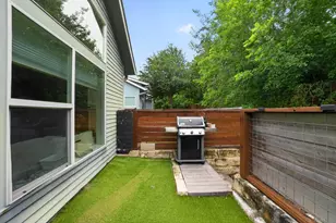 301 W Stassney Ln, Austin, TX 78745 - Photo 26