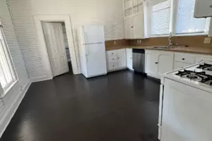 302 S Burleson St, Kyle, TX 78640 - Photo 8